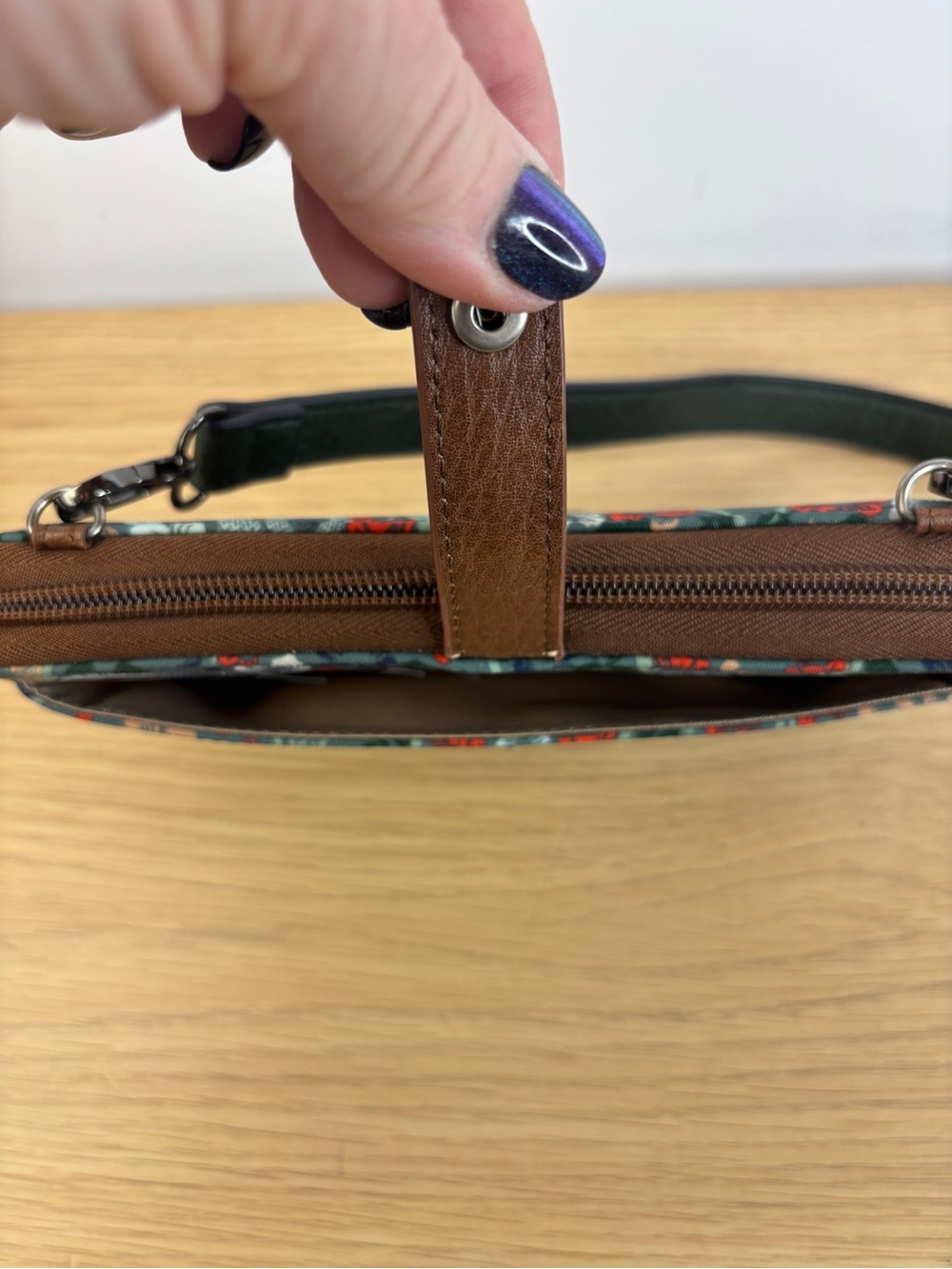 Sakroots Smartphone Crossbody Wallet Purse “Emerald Mojave Garden Print” - Picture 5 of 9